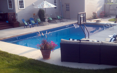 Full Service Pool Maintenance